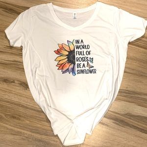 Woman’s In a world full of roses be a sunflower v-neck t-shirt